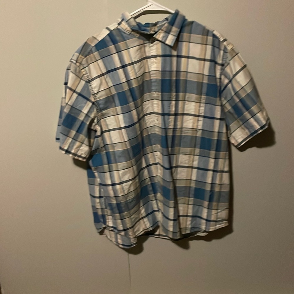 Old Navy XXL Everyday Button Up Shirt